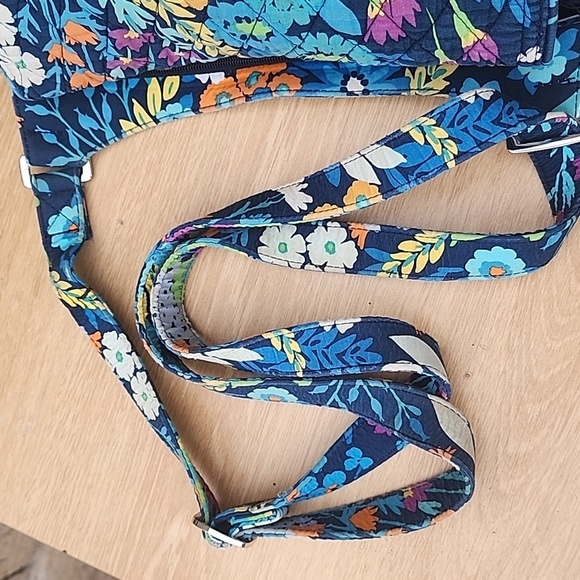 Retired Vera Bradley Midnight Blue Hipster - Picture 10 of 15